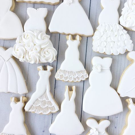 Wedding Dress Sugar Cookies, Wedding Dress Cookies Decorated, Wedding Dress Cookie, Wedding Cookies Decorated, Wedding Dress Shapes, Cookie Wedding, Royal Cookies, Dress Cookies, Wedding Dress Cookies