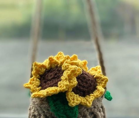 Crochet Sunflower Car Charm Pattern, Hanging Flower Crochet Pattern Free, Small Crochet Hanging Basket, Crochet Sunflower Basket, Crochet Sunflower Car Hanger, Crochet Hanging Flower Pot, Hanging Basket Pattern Free, Crochet Car Plant Hanger Pattern Free, Mini Flower Crochet Pattern Free