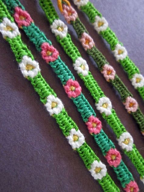 Start Friendship Bracelet, Chain Friendship Bracelet, Embroidery Floss Bracelets, Floss Bracelets, Macrame Bracelet Patterns, Diy Bracelets Tutorials, String Bracelets, Friendship Bracelets With Beads, Friendship Bracelets Designs