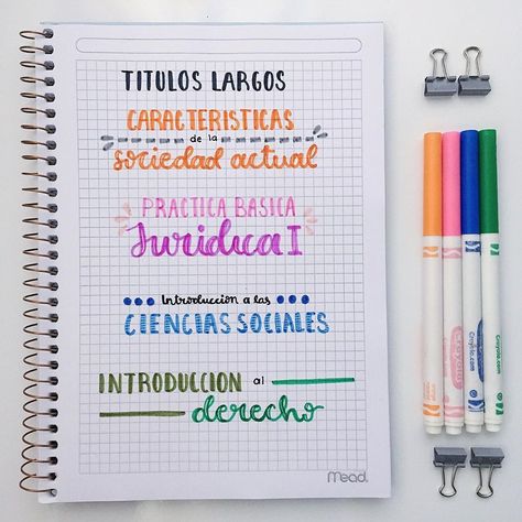 Títulos largos  Me pidieron que les enseñara tipos de títulos largos para sus apuntes, y estos son algunos 💛  #study #studygram… Bullet Journal Font, Bullet Journal Banner, Journal Fonts, Bullet Journal Notes, School Organization Notes, Bullet Journal Aesthetic, Pretty Notes, Notes Inspiration, Bullet Journal School