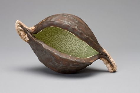 The Clayprofessor • exhibition-ism: Check out this ceramic seed pod... Poppy Seed Pods, Ceramic Art Sculpture, Organic Ceramics, Seed Pod, Sculptures Céramiques, Garden Pottery, Perth Western Australia, Gold Ceramic, Clay Art Projects