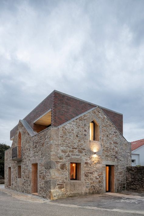 Structure Of House, Italian Stone House, Ruins Architecture, Stone Building, Raised Patio, Box House, Small Terrace, Two Bedroom House, Wood Cladding