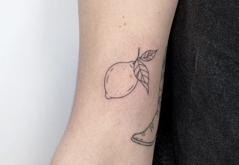 Black And White Lemon Tattoo, Lime Tree Tattoo, Fine Line Lemon Tattoo, Lemon Tattoo Minimalist, Small Lemon Tattoo, Stomach Tatoo, Europe Tattoos, Citrus Tattoo, Please Tattoo