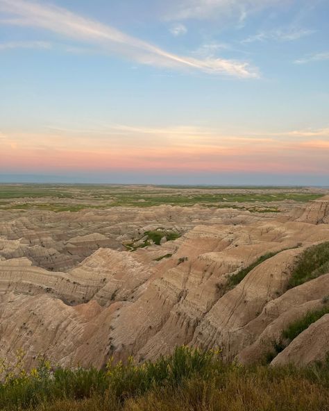 Places to visit in South Dakota - Part 1 We spent the last few weeks exploring the beautiful state of South Dakota. Here are a few of our favorite places: 🥾 Palisades State Park - absolutely gorgeous views of Sioux quartzite! 🌳 Devil’s Gulch - this was a happy accident. Such a fun place to hike and explore. 🗻 Badlands Boondocking - although we didn’t go into the park (I’ve been there already & it’s not very dog friendly) we stayed right outside for an entire week and.. the views! 🐟 L... Gorgeous View, Sioux, South Dakota, Dog Friendly, Travel Food, State Park, Dog Friends, The Park, State Parks