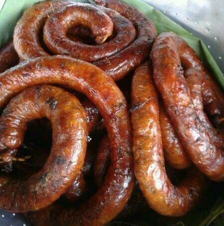 Thai sausage Pickle Making, Thai Sausage, Burmese Recipes, Country Sausage, Cured Meat Recipes, Sausage Making Recipes, Breakfast Sausage Links, Burmese Food, Homemade Sausage Recipes