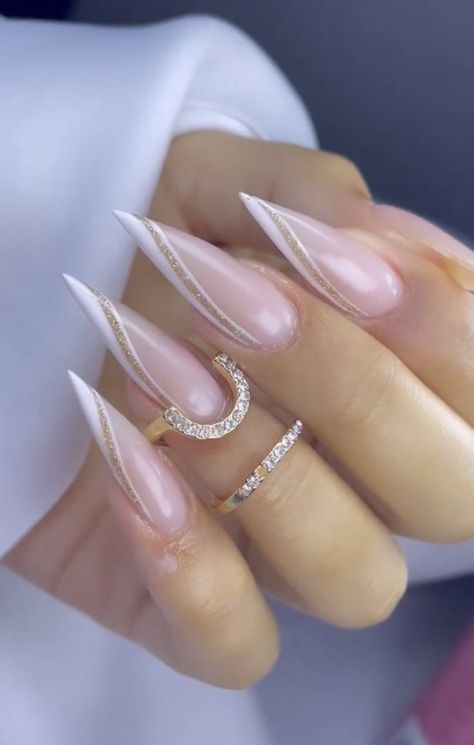 #NailArt #NailDesigns #NailInspiration #NailGoals #NailTrends #NailObsessed #NailAddict #NailSwag #NailGoals #NailsofInstagram French On Pointy Nails, Stelltos Nails Design, White Stiletto Nails Design, Stiletto Nails Designs Classy, Classy Stiletto Nails, Simple Stiletto Nails, White Stiletto Nails, Stilleto Nails Designs, Quartz Nails