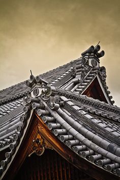 Japanese Roof, Traditional Japanese Architecture, Japan Architecture, Asian Architecture, Chinese Architecture, Japanese Architecture, Traditional Architecture, Rooftops, Japanese House