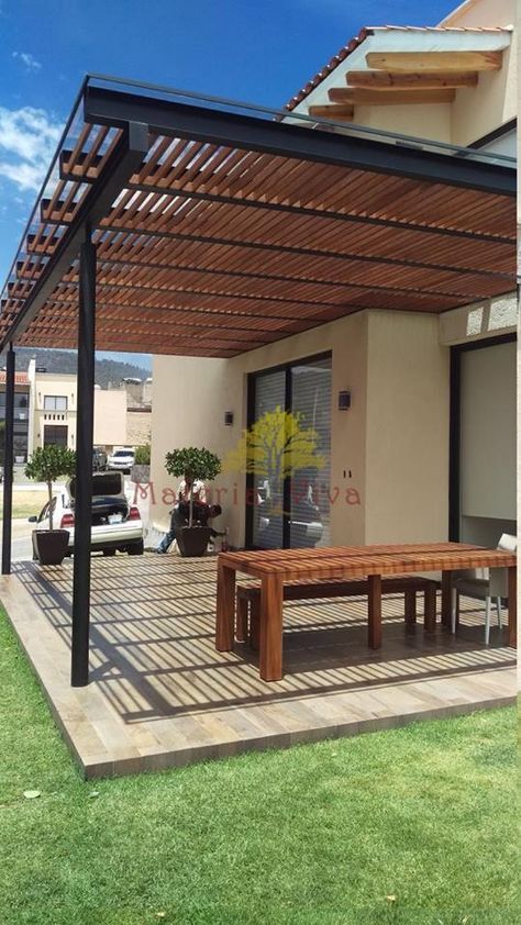 Pergolas de madera, pérgolas de aluminio, pérgolas con cristal, pérgolas y quinchos, techados para patios, jardín, cochera. Las mejores pérgolas de México. Simple Pergola, Pergola Modern, White Pergola, Pergola Diy, Pergola Carport, Building A Pergola, Patio Projects, Pergola Attached To House, Wood Pergola