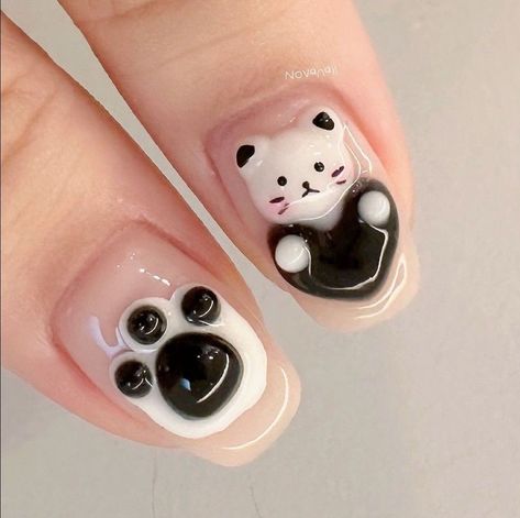 Fierce and Fun Cat Nail Art Designs with Ombre and Gradient Effects Nails Cat Design, Cat Paw Nails, Cat Nails Art, Cute Cat Nails, Paw Nail Art, Cat Nails Design, Cat Nail Art Designs, Cats Nails, Nail Sculpture