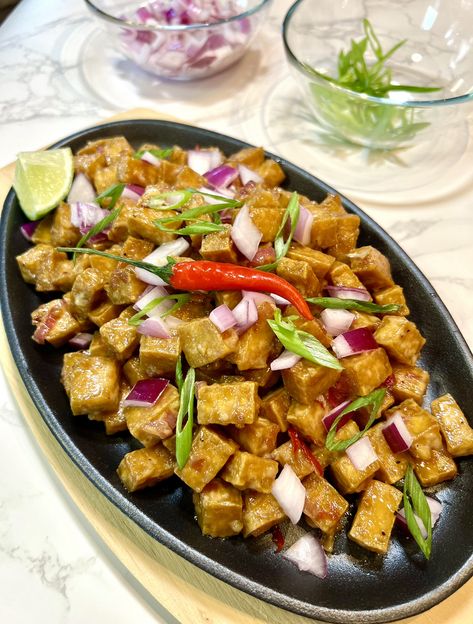 Crispy Tofu Sisig (Filipino Tofu Stirfry) | Iankewks Tofu Sisig, Tofu Turkey, Sisig Recipe, Filipino Street Food, Turkey For Thanksgiving, Filipino Dish, Tofu Dishes, Crispy Tofu, Fried Tofu