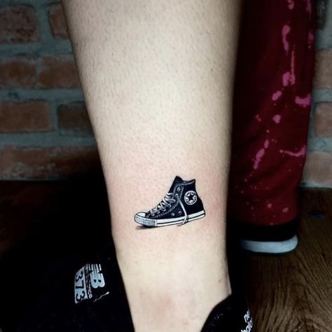 Converse Shoe Tattoo, Sneakers Tattoo Ideas, Sneaker Tattoo, Converse Tattoo, All Star Tattoo, Ab Tattoo, Shoe Tattoos, Hyper Realistic Tattoo, Wolf Tattoo Sleeve