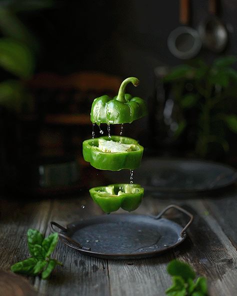 Falling Food Photography, Cinemagraph Food, Floating Food Photography, Splash Photography Ideas, Food Photography Lighting Setup, Food Photography Fruit, Food Reels, Food Photography Lighting, Food Videography