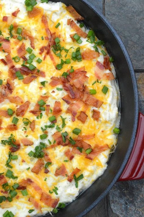 Leftover Loaded Mashed Potatoes THE most delicious use of leftover mashed potatoes! Leftover Mashed Potato Recipes, Leftover Mashed Potato Pancakes, Bacon Mashed Potatoes, Mashed Potato Cakes, Potato Skillet, Mashed Potato Casserole, Leftover Potatoes, Loaded Mashed Potatoes, Skillet Potatoes