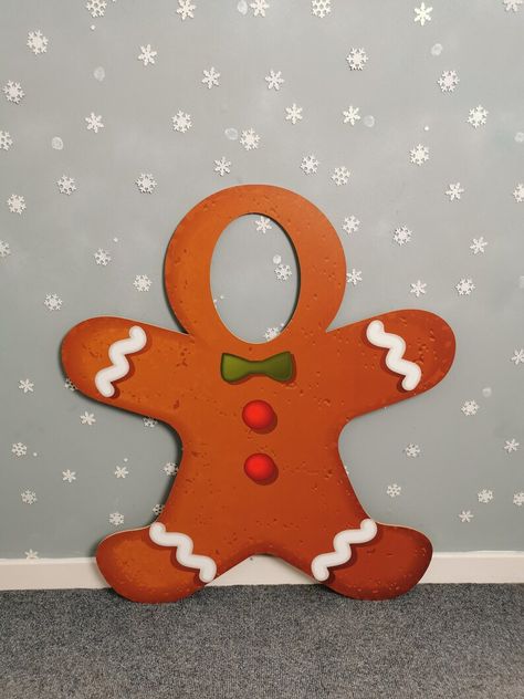 GIANT Gingerbread Man or Lady Peep Board Christmas MDF Wooden Photo Prop - Etsy UK Giant Gingerbread Man, Santa Breakfast, Christmas Grotto, Diy Christmas Yard Decorations, Traditional Gingerbread, Pop Christmas, Christmas Face Painting, Lady Photo, Gingerbread Party