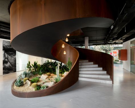 Gallery of Circle | Jordi Herrero Arquitectos | Media - 15 Circle Stairs Design, Staircase Landing Design, Round Stairs Design, Stairs Minimalist, Circle Interior Design, Circle Stairs, Round Staircase, Villa Puncak, Ramps Architecture