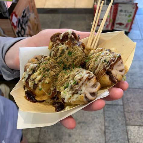 Japanese Food Festival, Takoyaki Aesthetic, Japanese Festival Food, Japanese Takeout, Takoyaki Sauce, Japanese Takoyaki, Disney Themed Food, Octopus Balls, Bonito Flakes