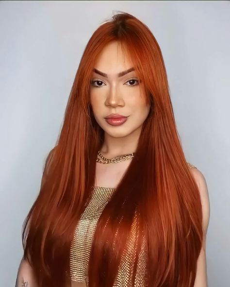 Lara Silva, Long Hair Models, Bright Red Hair, Red Hair Color, Bright Red, Redheads, Hair And Makeup, Red Hair, Long Hair