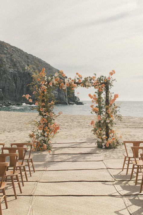 Lee & Scott | Marianna Idirin Wedding Planner Usvi Wedding, Beach Wedding Aisles, Cozy Wedding, Wedding G, Wedding Arch Flowers, Beach Wedding Inspiration, Wedding Beach Ceremony, Ceremony Arch, La Wedding