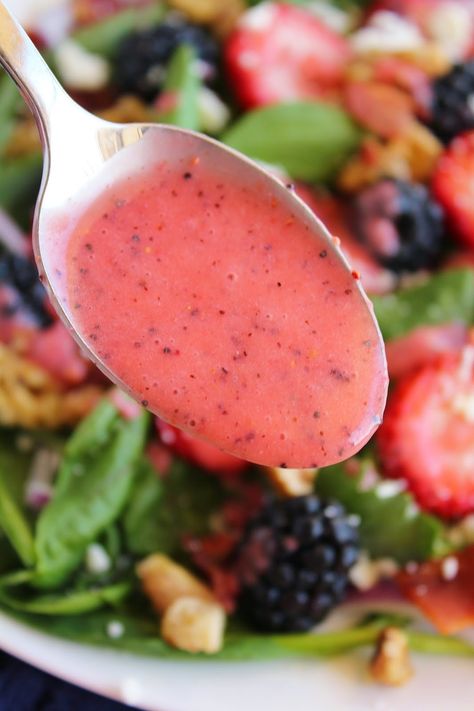 Berry Spinach Salad with Strawberry Lime Vinaigrette Berry Spinach Salad, Strawberry Feta Spinach Salad, Salad With Strawberry, Spinach Salad Dressing, Baking With Blondie, Luncheon Menu, Strawberry Spinach Salad, Classic Salad, Strawberry Spinach