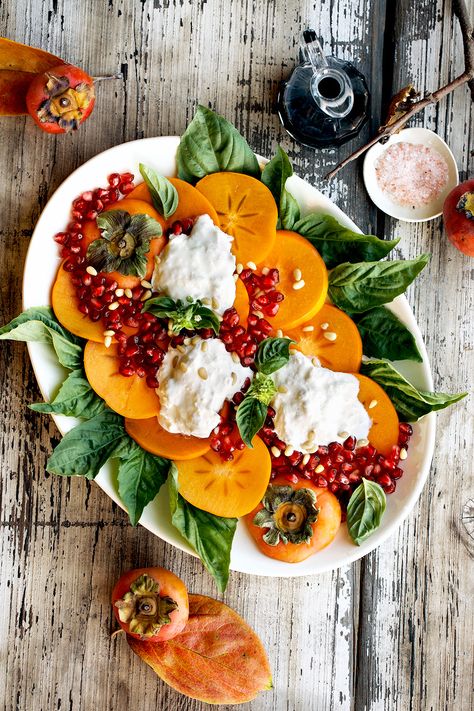 Persimmon Burrata Salad, Persimmon Recipe Ideas, Persimmon Appetizer, Persimmon Salad Recipe, Persimmon Salad, Persimmon Recipes, Caprese Recipes, Burrata Salad, Healthy Digestive System