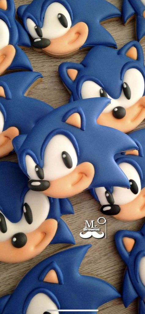 Sonic Candy Apples, Sonic Macarons, Sonic The Hedgehog Birthday Cookies, Sonic The Hedgehog Birthday Treats, Sonic Cookies Birthday Parties, Sonic Hedgehog Cookies, Sonic Strawberries, Sonic The Hedgehog Cake Pops, Sonic Cookie Cake