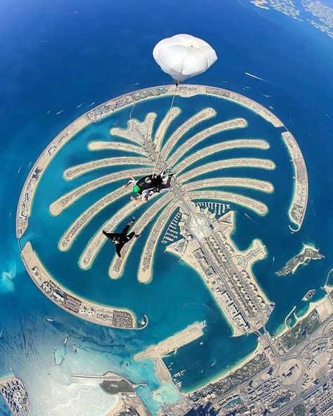 SkyDiving from above the Palm Island in UAE #UAE #UAEVoice #SkyDiving #BeautyOfUAE #PalmIslands Skydiving In Dubai, Dubai Islands, Emirates Flights, Earth Photography, Armani Hotel, Overseas Jobs, Honeymoon Style, Palm Island, Adventure Lifestyle