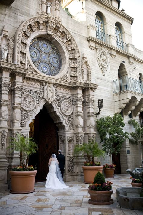 The Historic Mission Inn - St. Francis of Assisi Chapel Riverside, CA -D2 Photography Mission Inn, St Francis Of Assisi, Wedding Crashers, Asian Architecture, Wedding 2025, Francis Of Assisi, Inn Wedding, Engagement Ideas, St Francis