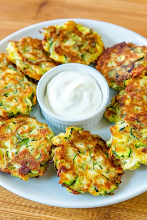 Easy Cottage Cheese Zucchini Fritters Zucchini Cottage Cheese Fritters, Cottage Cheese Fritters, Zucchini Fritters Healthy, Cottage Cheese Zucchini, Breakfast Savory, Low Calorie Pancakes, Cheese Zucchini, Meal Rotation, Cottage Cheese Pancakes