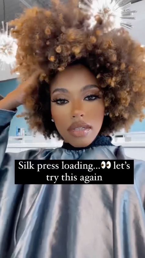 Silk Press With Bangs, Silk Press With Color, Silk Press With Body Curls, Dye Hair, Dyed Hair Inspiration, Silk Press, Bob Styles, Natural Curls, Hair Hacks