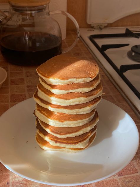 #pancakes #breakfast Pancake House Aesthetic, Pancake Aesthetic, Pancakes Aesthetic, Pancake House, Pancakes Breakfast, Dream Food, Pancake Stack, House Aesthetic, Fluffy Pancakes