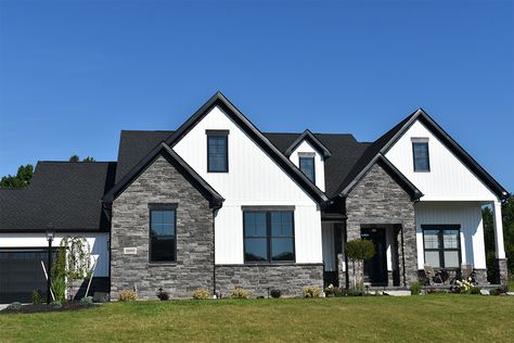 Gallery – Prestige Stone Black Stone Exterior House, Brick Farmhouse, Stone Exterior Houses, Business Structure, Exterior Stone, Salvaged Wood, Stone Veneer, Exterior House, Grey Stone