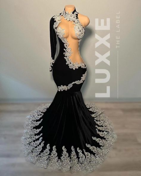 Luulla Prom Dress, Mermaid V Neck Prom Dresses, Prom Dresses Diamonds Sparkle, Black Dress With Silver Accessories, Black And Silver Outfit, Exotic Prom Dresses, Black Sparkly Prom Dress, Gowns Long Sleeve, Long Sleeve Party Dresses