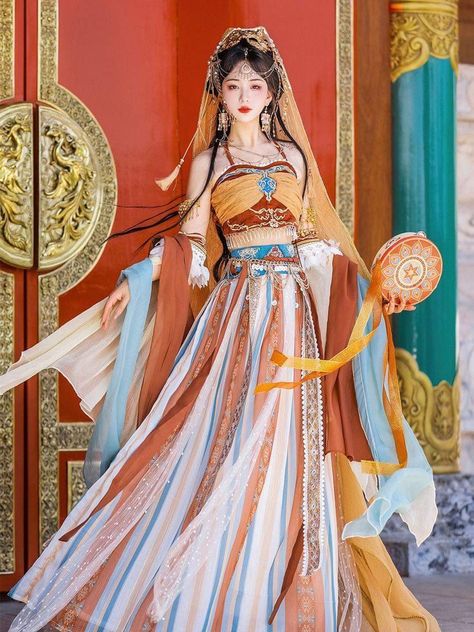 Dunhuang Hanfu, Chinese Clothing Modern, Hanfu Fashion, Classical Women, Chinese Princess Dress, Chinese Traditional Costume, Ancient Chinese Dress, Dunhuang, Western Region