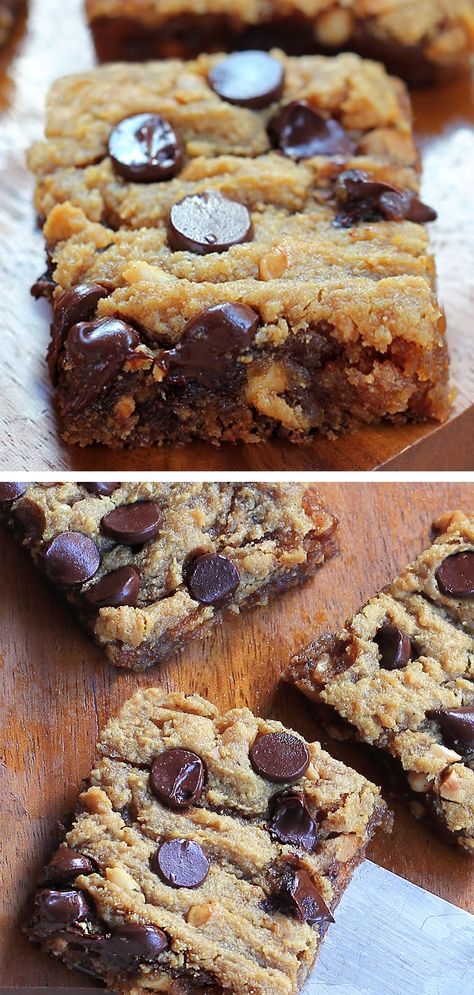 These easy chocolate chip peanut butter bars are the best dessert ever Chocolate Chip Peanut Butter Bars, Ella Vegan, Healthy Chocolate Pudding, Desserts With Chocolate Chips, Vegan Peanut Butter Cookies, Keto Healthy, Chocolate Pudding Recipes, Healthy Chocolate Chip Cookies, Chocolate Chip Bars