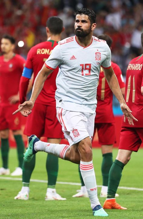 20180614 Portugal 3-3 Spain - Diego Costa (Photo Credit : EPA) Croma Key Video, Diego Costa, Sport Magazine, Football Photography, Photo Credit, Sports Team, World Cup, Madrid, Chelsea