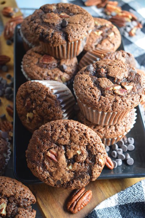 Pecan Chocolate Chip Muffins - Julia's Cuisine Double Chocolate Zucchini Muffins, Muffins With Chocolate Chips, Muffins With Chocolate, Zucchini Chocolate Chip Muffins, Pecan Chocolate, Pecan Muffins, Coffee Cakes, Chocolate Zucchini, Chocolate Chip Muffins