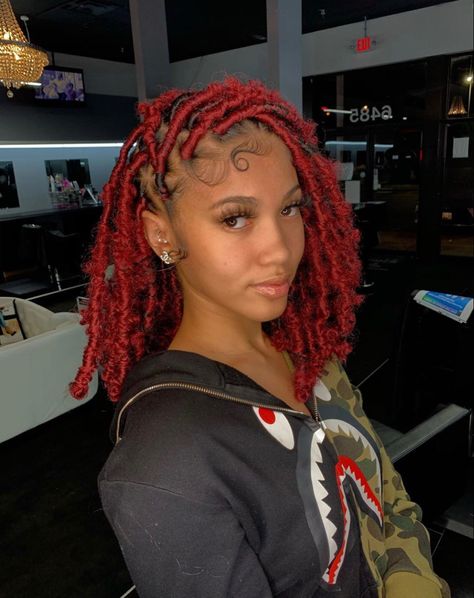 Red short butterfly twists Freedom Locs, Dmv Hairstylist, Mani Nails, Pretty Braids, Butterfly Locs, Faux Locs Hairstyles, Hair Idea, Girls Hairstyles Braids, Braid In Hair Extensions