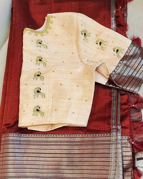 Mangalgiri Saree Blouse Designs, Saree Combination, Floral Long Frocks, Blouse Designes, Blouse Works, Blouse Embroidery, Blouse Saree, Work Blouses, Long Frocks