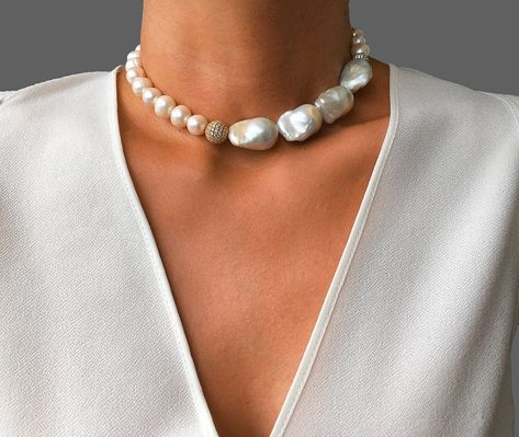 Modern Pearl Necklace, Modern Pearl Jewelry, Baroque Necklace, Baroque Pearls Jewelry, Pearl Rope, Dainty Pearl Necklace, Pearl Jewelry Design, Pearl Necklace Designs, Pearl Necklace Wedding