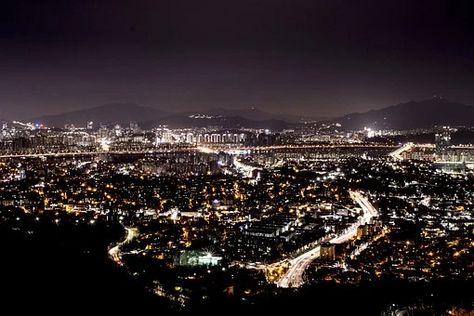 600+ Free South Korea & Korea Images - Pixabay Korea At Night, Canon Eos 1300d, Cities In Korea, Visit Seoul, Cityscape Photography, South American Countries, Cheap Travel, Night City, Beautiful Mountains