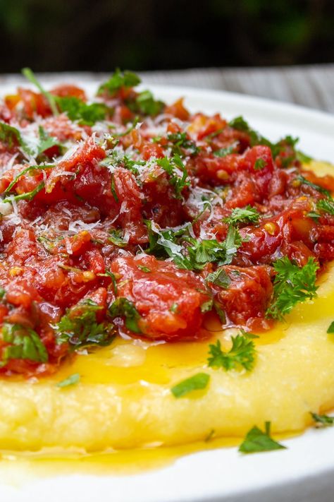 Summer Comfort Food, Parmesan Polenta, Polenta Recipe, Polenta Recipes, Creamy Polenta, Herb Salad, Creamy Parmesan, Vegetarian Lunch, Veggie Side Dishes