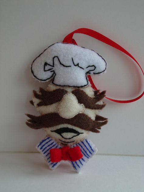 The Muppets Swedish Chef hand-made felt ornament (Lexifeltique):  BORK! Muppet Crafts, Felt Faces, Felt People, Muppets Party, Swedish Girl, Muppets Christmas, Muppet Christmas, 80s Christmas, Swedish Chef