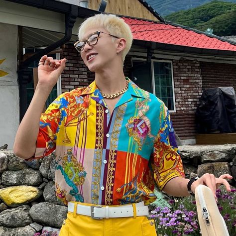 Svt Hoshi, Concert Fits, Fitness Inspo, Seventeen, Kimono Top, Cover Up, Fashion Inspo, Saree, Concert