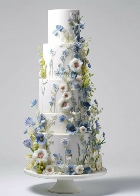 Floral Cake Wedding, Watercolour Cake, Cake Floral, Big Wedding Cakes, Creative Wedding Cakes, Cake Table Decorations, Dream Wedding Cake, Cake Wedding, Theme Color