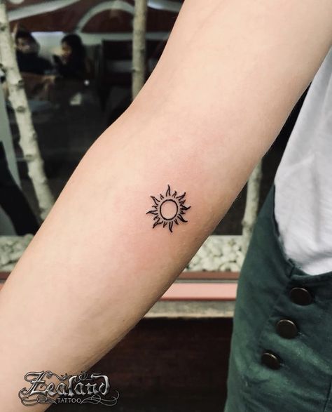 Mini Tats Sun, Minimalist Tangled Tattoo, Tangled Tattoo Ideas Small, Tangled Tattoo Small, Tangled Sun Tattoo Small, Small Tangled Tattoos, Mini Sun Tattoo, Tangled Sun Tattoo, Positivity Tattoo