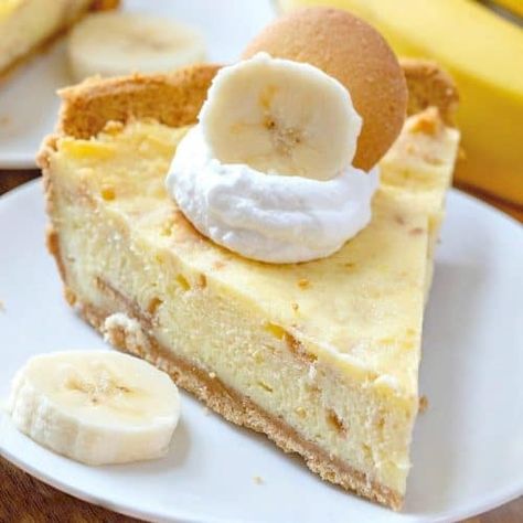 EASY BANANA PUDDING CHEESECAKE (+Video) | The Country Cook Instant Banana Pudding, Easy Banana Pudding, Pudding Cheesecake, Banana Pudding Cheesecake, Banana Cheesecake, Eclair Cake, Country Cook, The Country Cook, Easy Cheesecake