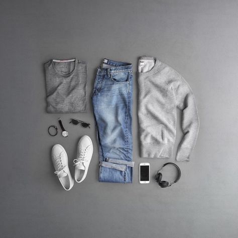 No photo description available. Gq Style, Mens Attire, Outfit Grid, Men Fashion Casual Outfits, Mens Winter Fashion, Wardrobe Style, Mens Casual Outfits, Stylish Men, Mens Clothing Styles