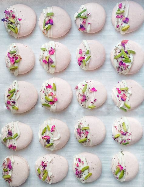 We all know I love a good fusion and love coming up with ways to help keep my South Asian roots to a dish. The flavors of rose, cardamom and cream are ingraine Ras Malai Cake, Malai Cake, Ras Malai, Kue Macaroon, Cardamom Cake, Melissa Clark, Sweet Milk, Diwali Sweets, Macaron Cookies