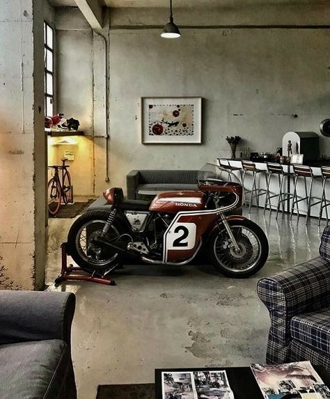 2 Cb 750 Cafe Racer, Colorado Cabin, Vintage Cafe Racer, Cafe Bike, Cafe Racing, Cb 750, Motorcycle Garage, Honda Cb750, Cafe Racer Bikes