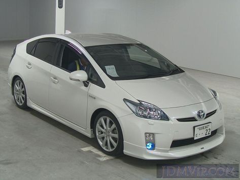 Toyota Prius Custom, Prius Custom, Toyota Prius Hybrid, Toyota Prius, Jdm Cars, Nagoya, Jdm, Tattoo Quotes, Toyota